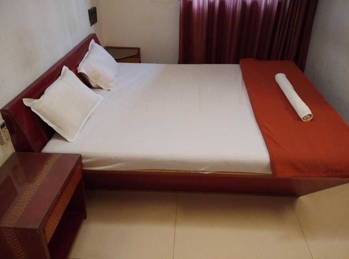 Agrawal Bhavan Budget Stay Only For Indians Bombaj Zewnętrze zdjęcie