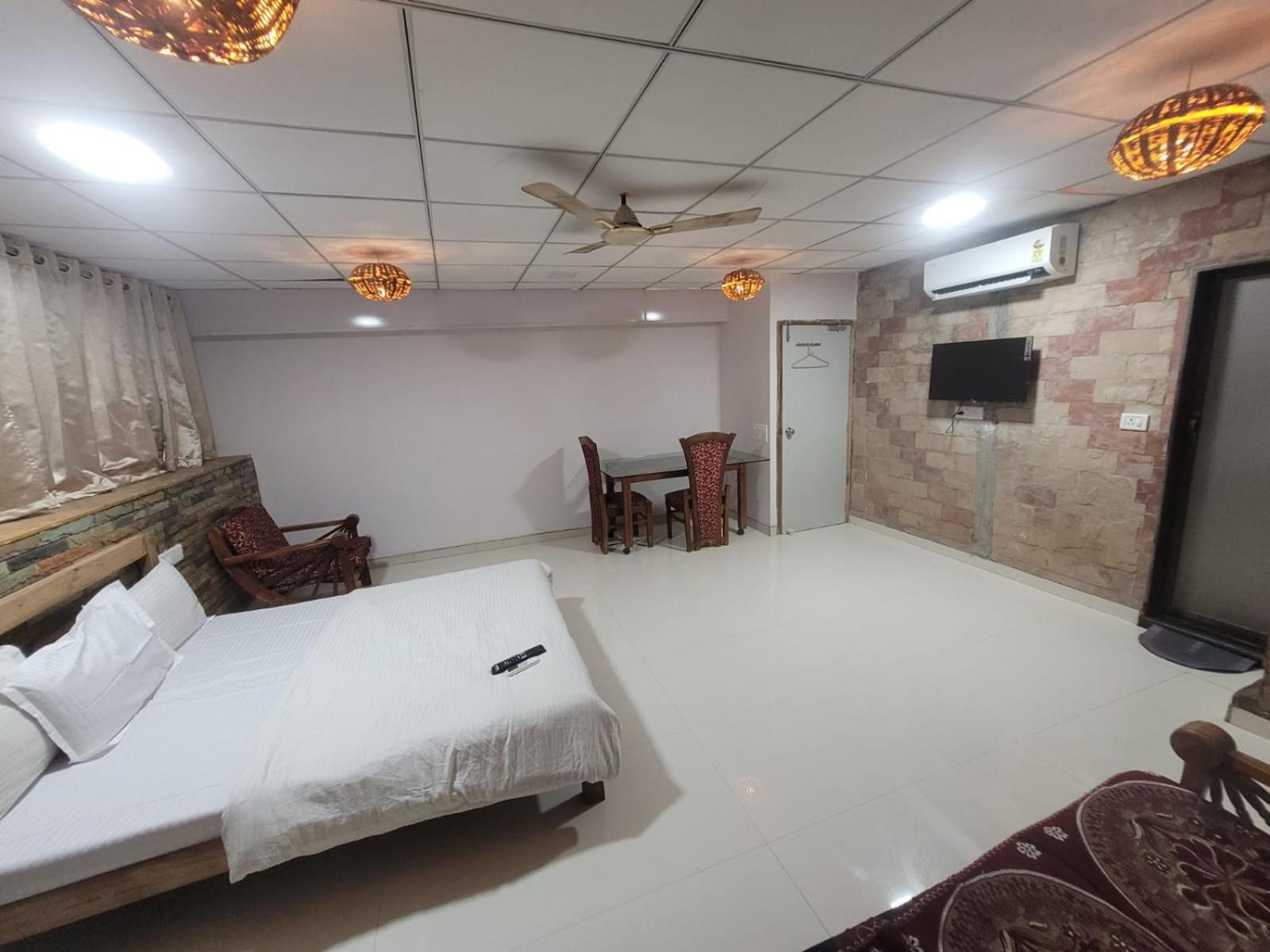 Agrawal Bhavan Budget Stay Only For Indians Bombaj Zewnętrze zdjęcie